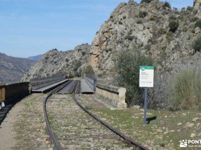 Camino de Hierro-Pozo de los Humos; atapuerca viajes senderismo mujer donde esta picos de europa est